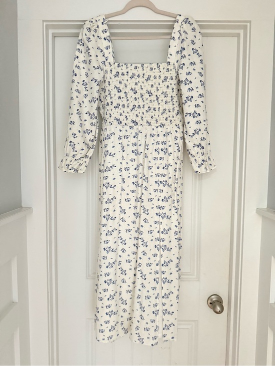 House of Harlow 1960 Dresses & Skirts - House of Harlow 1960 White Midi Dress with Blue Floral Print